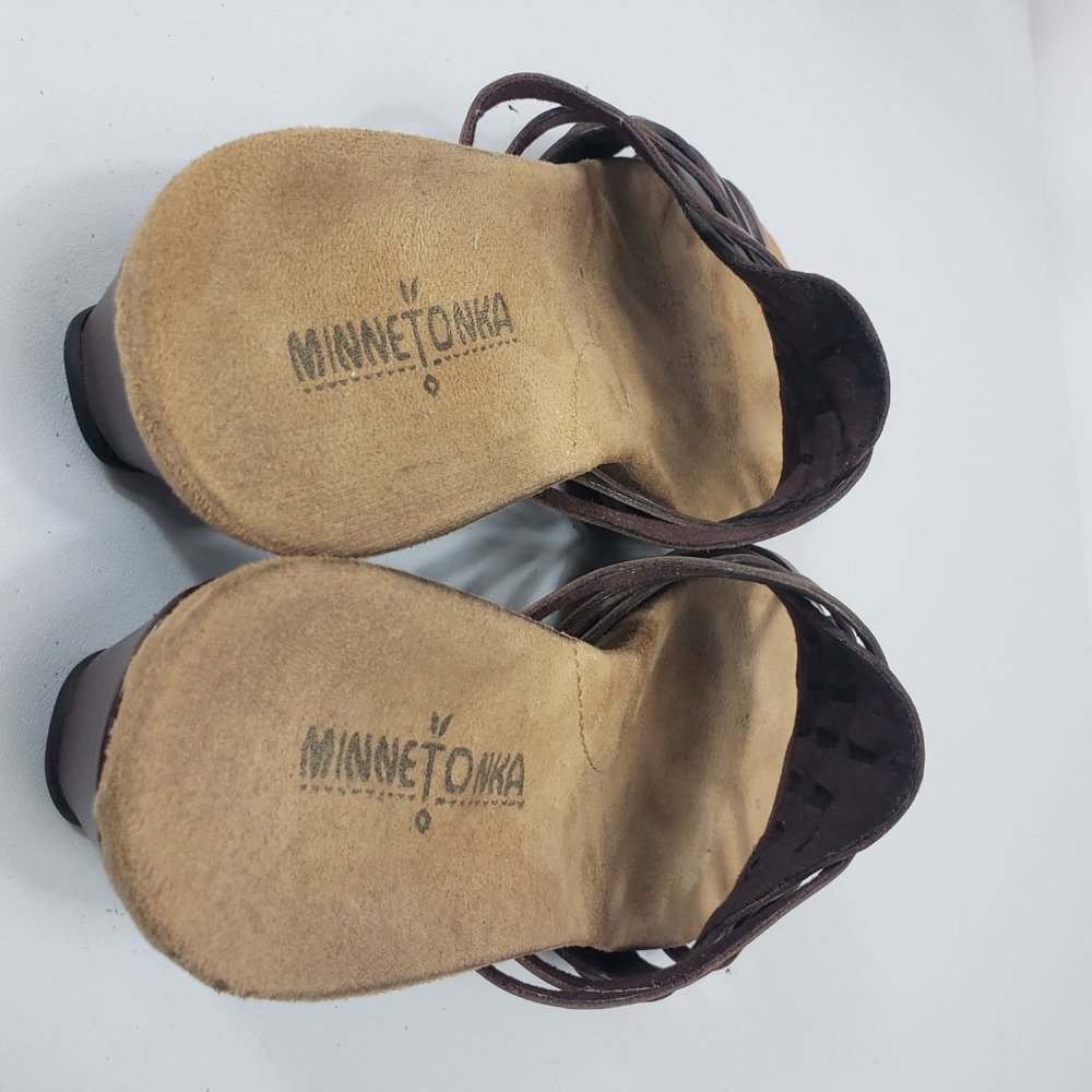 Minnetonka Low Wedge Heels Dark Brown 8 - Picture 6 of 7